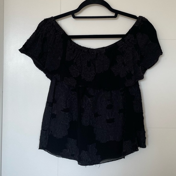 Wilfred off the shoulder blouse. - Picture 4 of 4